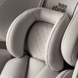 04_Detail_SWIVEL-GROW_MAX_AIR_SoftTaupe_Newborninsert_2026_300dpi.jpg